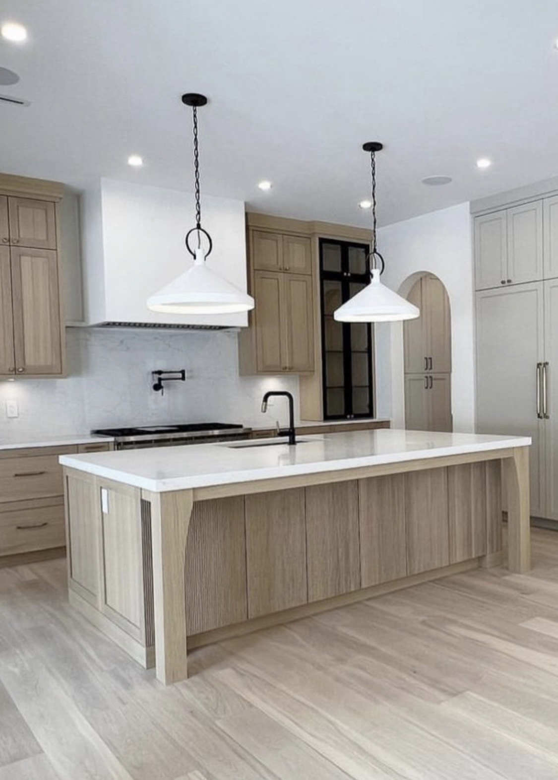 White oak luxury kitchen